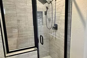 2112 Stonegate Dr, Carrollton, TX 75010 - Photo 18