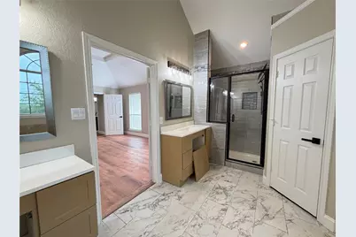 2112 Stonegate Drive, Carrollton, TX 75010 - Photo 18