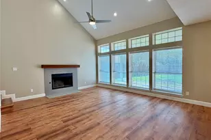 2112 Stonegate Dr, Carrollton, TX 75010 - Photo 4