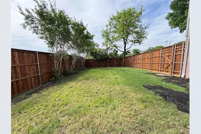 2112 Stonegate Drive, Carrollton, TX 75010 - Photo 30