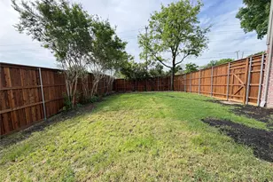 2112 Stonegate Dr, Carrollton, TX 75010 - Photo 30