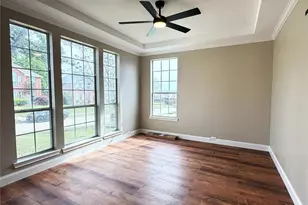 2112 Stonegate Dr, Carrollton, TX 75010 - Photo 10