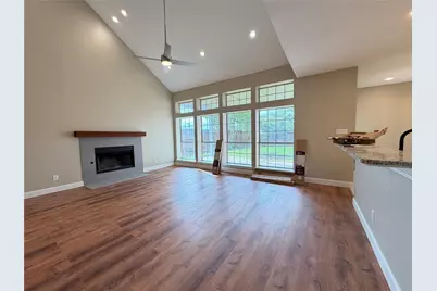 2112 Stonegate Drive, Carrollton, TX 75010 - Photo 4