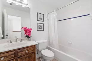 915 Glen Meadow Ct, Garland, TX 75044 - Photo 36