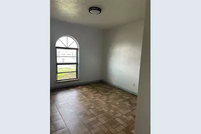 633 Valley View Drive, Allen, TX 75002 - Photo 2