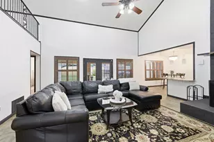 1613 Glasgow Dr, Arlington, TX 76015 - Photo 10