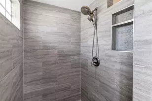 9219 Hanging Moss Dr, Granbury, TX 76049 - Photo 14