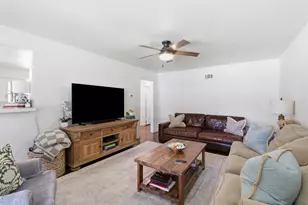 6565 Ascot Ln, Dallas, TX 75214 - Photo 8