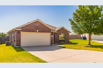 704 Cedar Cove Drive, Princeton, TX 75407 - Photo 2