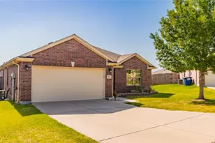 704 Cedar Cove Dr, Princeton, TX 75407 - Photo 2