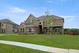 1001 E Hidden Lks Dr, DeSoto, TX 75115 - Photo 2