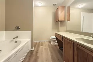 2237 Midbury Dr, Lancaster, TX 75134 - Photo 14