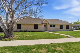 122 Button St, Little Elm, TX 75068 - Photo 2