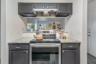 18333 Roehampton Dr, Dallas, TX 75252 - Photo 4