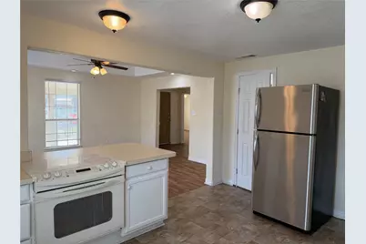 1402 N Commerce Street, Fort Worth, TX 76164 - Photo 8