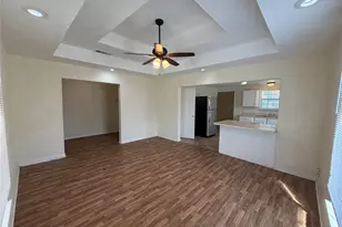 1402 N Commerce St, Fort Worth, TX 76164 - Photo 4