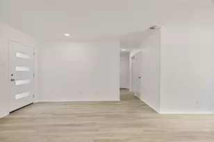 318 Price Dr, Lewisville, TX 75067 - Photo 10