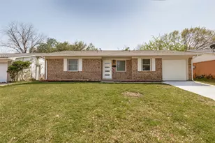 318 Price Dr, Lewisville, TX 75067 - Photo 1