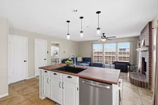 1520 Warwick Dr, Mansfield, TX 76063 - Photo 12