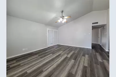 10315 Limestone Drive, Dallas, TX 75217 - Photo 2