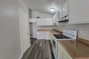 10315 Limestone Dr, Dallas, TX 75217 - Photo 4