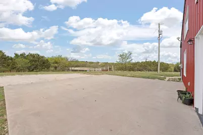 420 Overlook Drive, Cleburne, TX 76033 - Photo 32