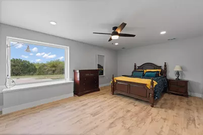 420 Overlook Drive, Cleburne, TX 76033 - Photo 14