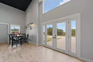 420 Overlook Dr, Cleburne, TX 76033 - Photo 8