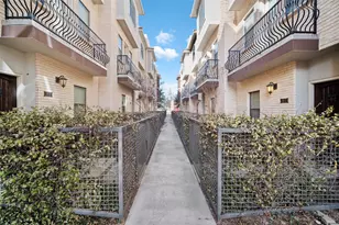1021 Pavillion St, Dallas, TX 75204 - Photo 24