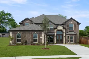 1115 Willow Lk Dr, DeSoto, TX 75115 - Photo 2