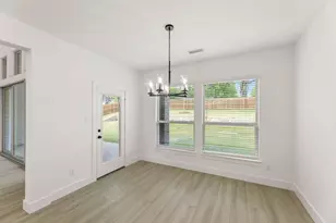 1115 Willow Lk Dr, DeSoto, TX 75115 - Photo 24