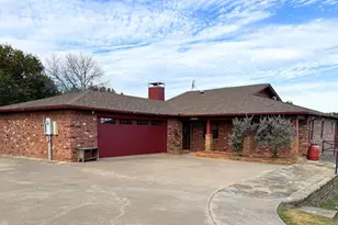 4601 Steepleridge Trail, Granbury, TX 76048 - Photo 4