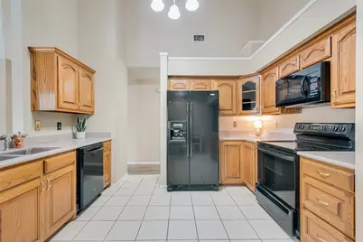 9122 Oak Hollow Drive, Rowlett, TX 75089 - Photo 6