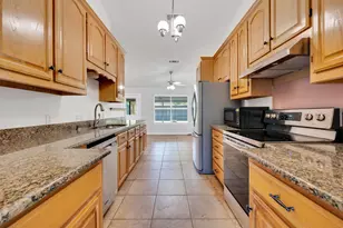 1022 Byron Ln, Arlington, TX 76012 - Photo 22