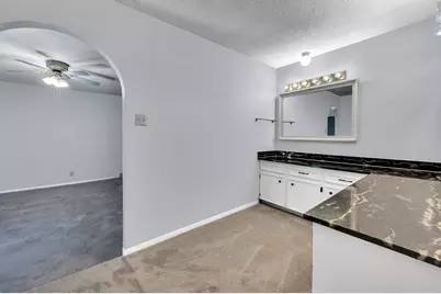 1022 Byron Lane, Arlington, TX 76012 - Photo 14