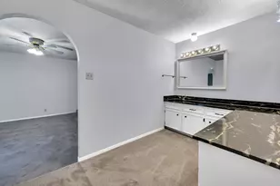 1022 Byron Ln, Arlington, TX 76012 - Photo 14