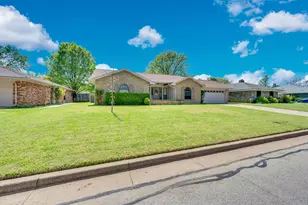 1022 Byron Ln, Arlington, TX 76012 - Photo 26