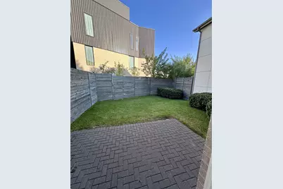 2222 N Prairie Avenue #2, Dallas, TX 75204 - Photo 16