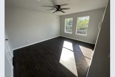 1700 E Powell Avenue, Fort Worth, TX 76104 - Photo 8