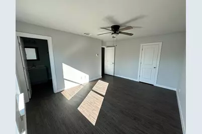 1700 E Powell Avenue, Fort Worth, TX 76104 - Photo 12