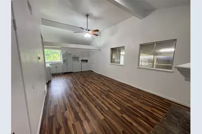 518 W Lovers Lane, Arlington, TX 76010 - Photo 14