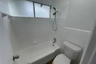 518 W Lovers Ln, Arlington, TX 76010 - Photo 20