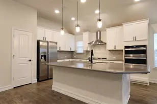 3621 Brahman Ct, McKinney, TX 75071 - Photo 4