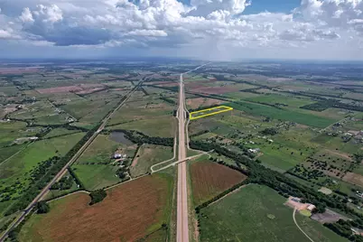 6882 N Interstate Highway 35 E, Waxahachie, TX 75165 - Photo 14