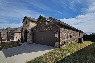 11132 Canyon Oak St, Aubrey, TX 76227 - Photo 4