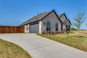 529 Brozgold Ave, Midlothian, TX 76065 - Photo 2