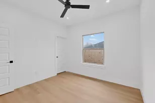 10145 Budtime Ln, Dallas, TX 75217 - Photo 26