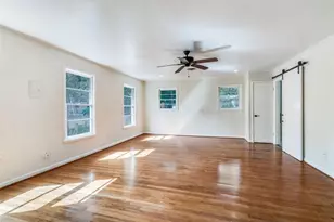 529 Roberts Cut Off Rd, River Oaks, TX 76114 - Photo 10