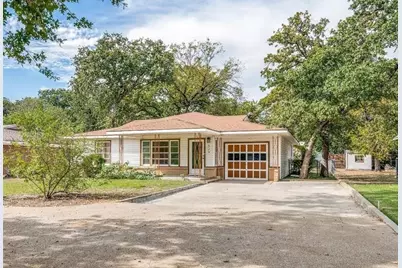 529 Roberts Cut Off Road, River Oaks, TX 76114 - Photo 1