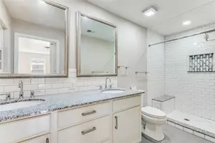 529 Roberts Cut Off Rd, River Oaks, TX 76114 - Photo 6